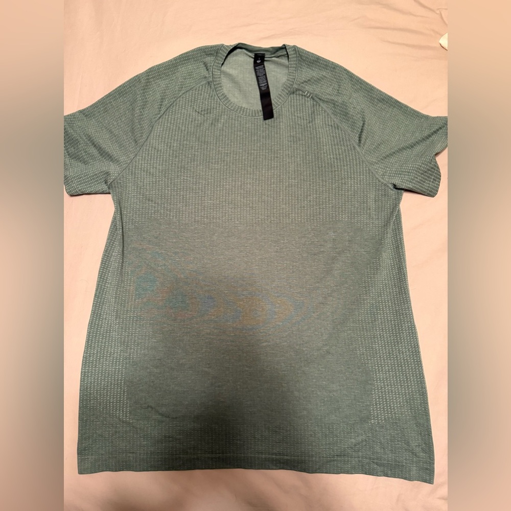 Men’s Lululemon Metal Vent Tech short sleeve tee